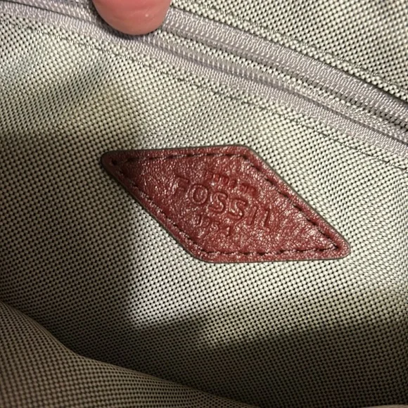 Fossil Red Quilted Leather Shoulder Bag with Gold Chain - Picture 6 of 13